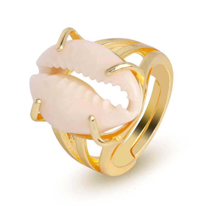 Bague Coquillage <br/>Cauri serti (dorée)