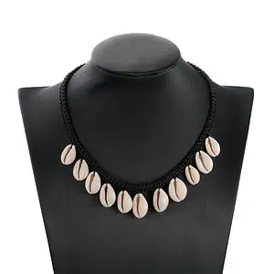 Collier Coquillage Cauris Blancs
