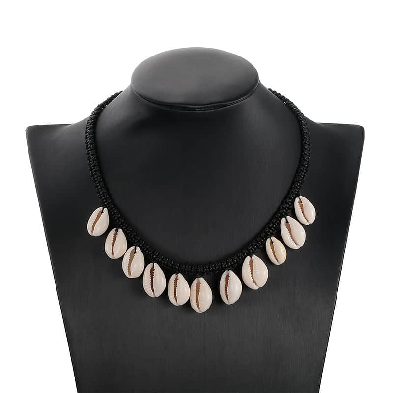 Collier Coquillage <br/> Cauris Blancs