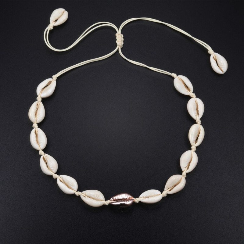 Collier Coquillage Cauri Blanc Et Doré – Image 2