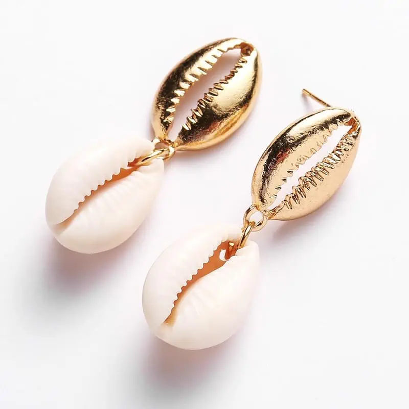 Boucles D'Oreilles Coquillages Cauri Blanc Et Doré – Image 3