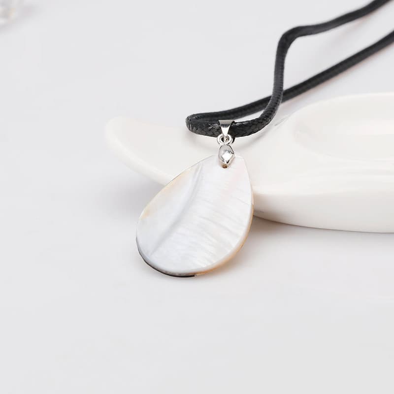 Pendentif Coquillage <br/> TRIO de Nacre – Image 4