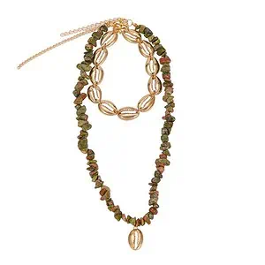 Collier Coquillage Cauris Dorés Et Perles Vertes