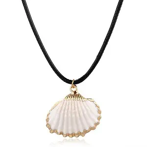 Pendentif Coquillage Coque Dorée "Bucarde"